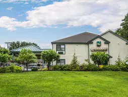 Quality Inn Glens Falls | New York - George Gölü (ve civarı) - Queensbury