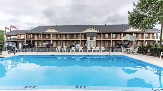 Econo Lodge Lebanon | Tennessee - Nashville-Davidson - Nashville (ve civarı) - Lebanon