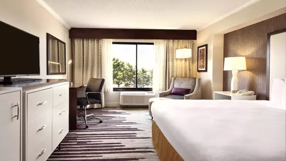 DoubleTree by Hilton Milwaukee/Brookfield | Wisconsin - Milwaukee (ve civarı) - Brookfield