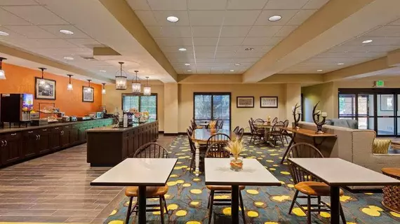 Best Western Plus Dayton Hotel and Suites | Washington - Walla Walla (ve civarı) - Dayton