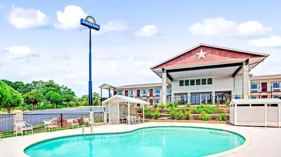 Days Inn Boerne | Teksas - San Antonio (ve civarı) - Boerne