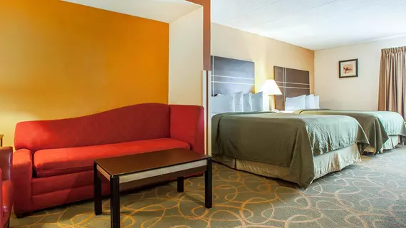 Quality Suites Milwaukee Airport | Wisconsin - Milwaukee (ve civarı) - Milwaukee