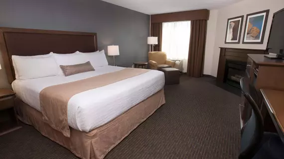 Best Western Plus Cairn Croft Hotel | Ontario - Niagara Regional Belediyesi - Niagara Şelalesi (ve civarı), Kanada - Niagara Şelalesi