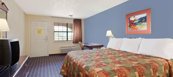 Days Inn West Trinity Lane | Tennessee - Nashville-Davidson - Nashville (ve civarı) - Nashville