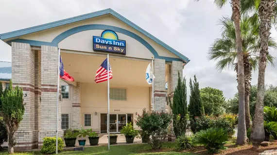 DAYS INN SAN ANTONIO SOUTHEAST | Teksas - San Antonio (ve civarı) - San Antonio