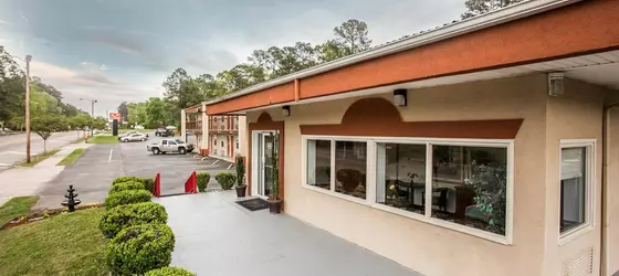 Econo Lodge Fort Jackson | Güney Karolayna - Columbia (ve civarı) - Columbia