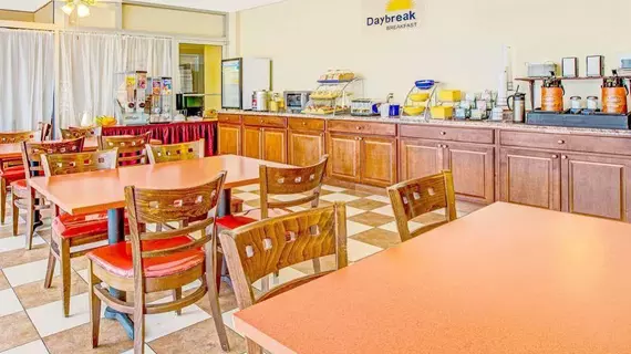 Days Inn Alexandria South | Virginia - İskenderiye - Huntington