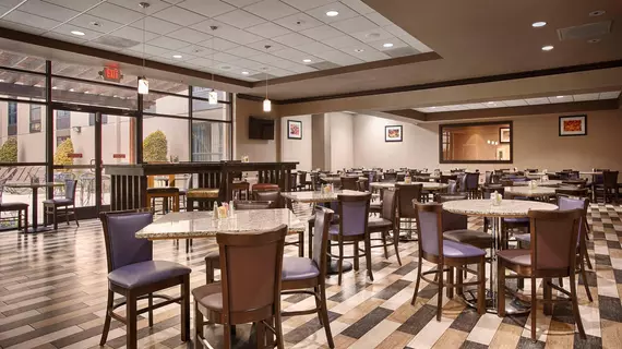 Best Western PLUS Dallas Hotel & Conference Center | Teksas - Dallas (ve civarı) - Dallas - Far North Dallas