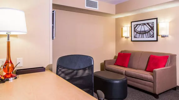 Cambria Hotel & Suites Appleton | Wisconsin - Appleton