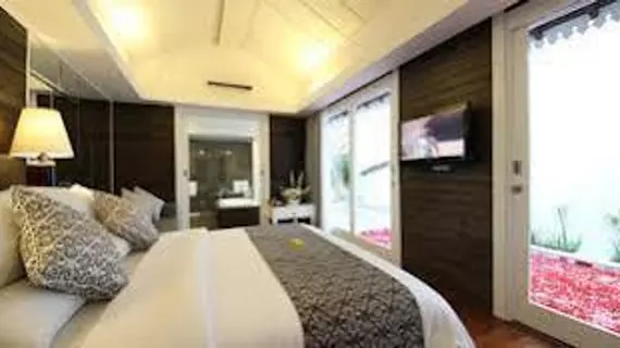 Astana Batubelig Suite Villa | Bali - Badung - Seminyak - Batubelig