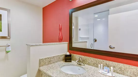 Courtyard by Marriott Bridgeport Clarksburg | Batı Virginia - Bridgeport (ve civarı) - Bridgeport