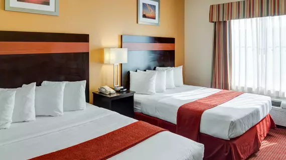 Quality Suites Houston IHA Airport - Beltway 8 | Teksas - Houston (ve civarı) - Houston