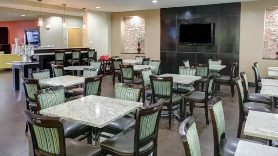 Comfort Suites Georgetown | Teksas - Austin (ve civarı) - Georgetown