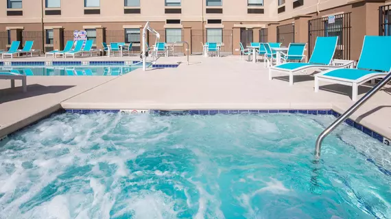 Holiday Inn Express & Suites Pahrump | Nevada - Pahrump