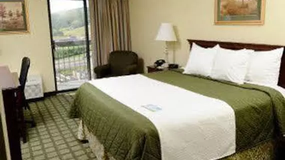 Days Inn and Suites Sutton Flatwoods | Batı Virginia - Sutton (ve civarı) - Sutton