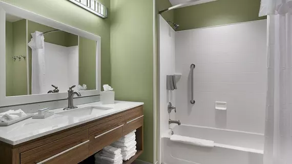 Home2 Suites by Hilton Greenville Airport | Güney Karolayna - Greenville - Spartanburg (ve civarı) - Greenville