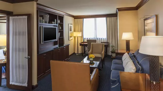 Sheraton Norfolk Waterside Hotel | Virginia - Norfolk - Virginia Beach (ve civarı) - Norfolk