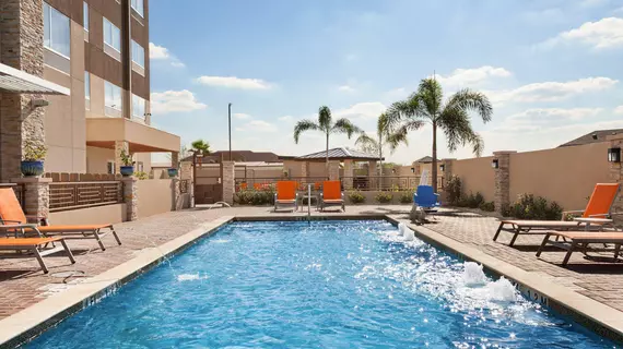 HOLIDAY INN EXPRESS & SUITES EDINBURG-MCALLEN AREA | Teksas - McAllen (ve civarı) - Edinburg