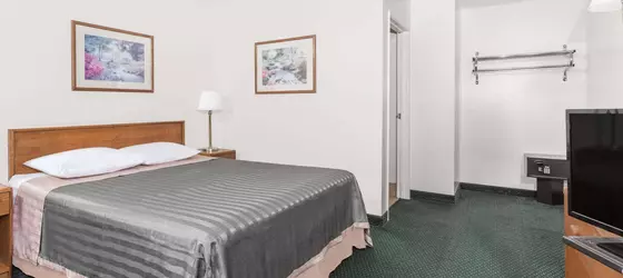 Grants Pass Travelodge | Oregon - Medford (ve civarı) - Grants Pass