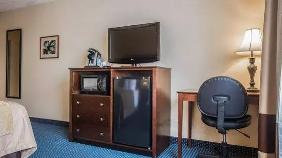 Comfort Inn & Suites at Maplewood | Vermont - Stowe (ve civarı) - Montpelier - Berlin