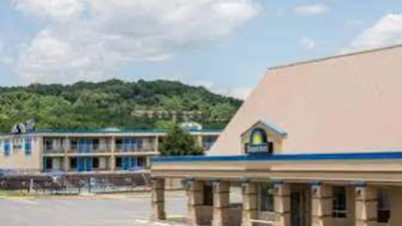 Days Inn Staunton-Mint Springs | Virginia - Staunton (ve civarı) - Staunton