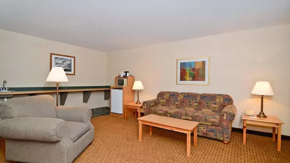 Best Western Wittenberg Inn | Wisconsin - Wausau (ve civarı) - Wittenberg