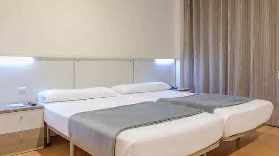 Hostal Vertice Roomspace | Madrid Özerk Topluluğu - Madrid (ve civarı) - Madrid