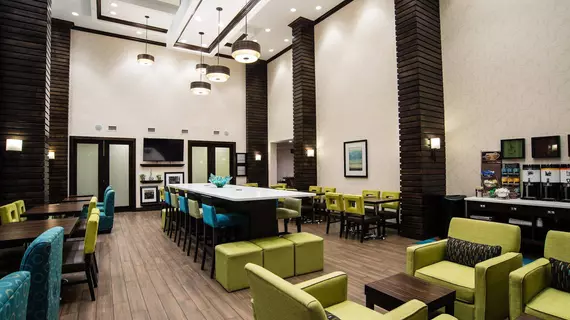 Hampton Inn & Suites by Hilton Regina East Gate | Saskatchewan - Regina