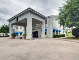 Quality Inn & Suites Grand Prairie | Teksas - Dallas (ve civarı) - Grand Prairie