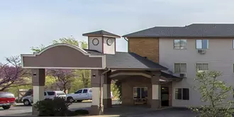 Econo Lodge Inn & Suites Clinton