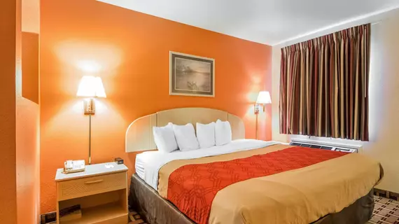 Econo Lodge Inn & Suites Tulsa | Oklahoma - Tulsa (ve civarı) - Tulsa