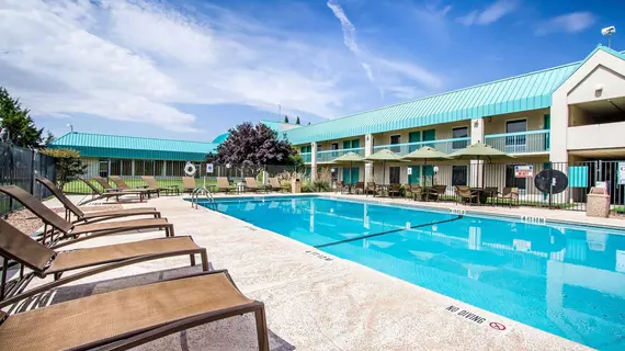 Quality Inn Deming | New Mexico - Deming