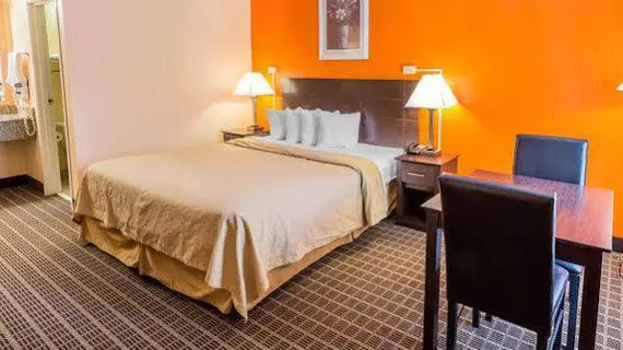 Quality Inn Greer | Güney Karolayna - Greenville - Spartanburg (ve civarı) - Greer