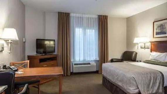 CANDLEWOOD SUITES BURLINGTON | Washington - Vernon Dağı (ve civarı) - Burlington