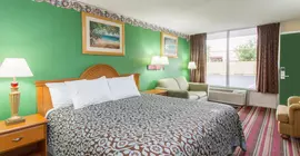 Days Inn Fort Myers South/Airport | Florida - Fort Myers (ve civarı) - Fort Myers