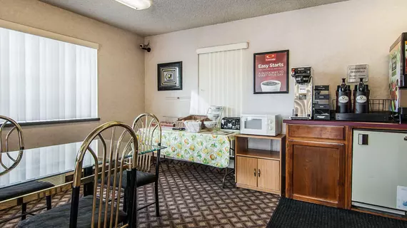 Econo Lodge Southeast Milwaukie/Portland | Oregon - Portland (ve civarı) - Milwaukie - Jennings Lodge