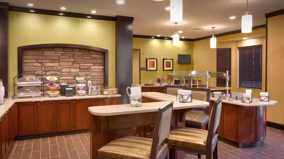 Staybridge Suites Cheyenne | Wyoming - Cheyenne (ve civarı) - Cheyenne