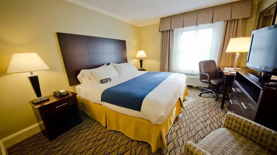 Holiday Inn Express and Suites Merrimack | New Hampshire - Manchester (ve civarı) - Merrimack