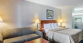 Quality Inn Waynesboro | Virginia - Staunton (ve civarı) - Waynesboro