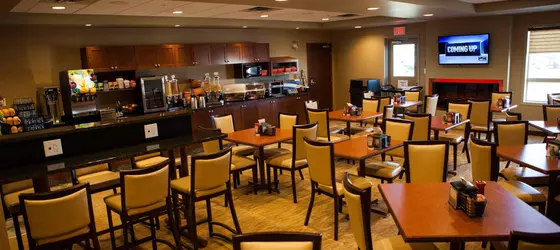 Best Western Plus Service Inn & Suites | Alberta - Lethbridge (ve civarı) - Lethbridge