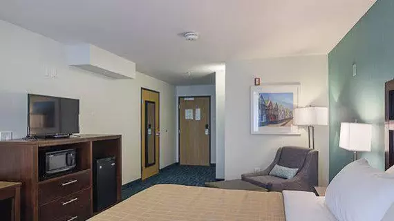 GuestHouse Inn and Suites Seaside | Oregon - Oregon Coast - Seaside