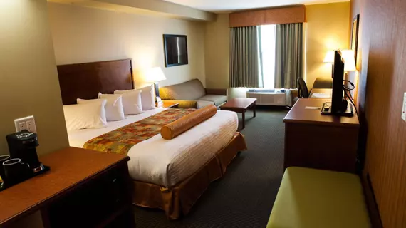 Best Western Plus Service Inn & Suites | Alberta - Lethbridge (ve civarı) - Lethbridge