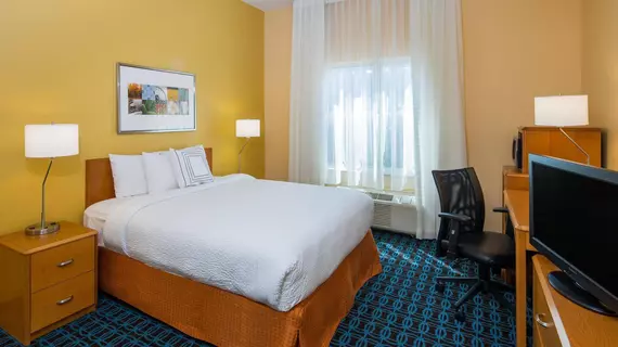 Fairfield Inn & Suites San Antonio Airport/North Star Mall | Teksas - San Antonio (ve civarı) - San Antonio - Kuzey San Antonio - SAT Havalimanı