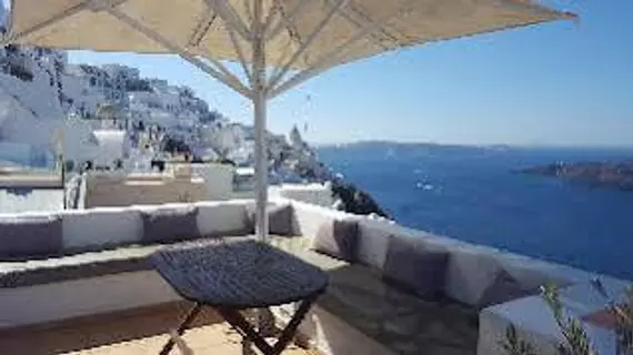 PANORAMA STUDIO and SUITES | Ege Adaları - Santorini