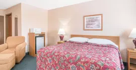 Super 8 by Wyndham Superior WI | Wisconsin - Superior