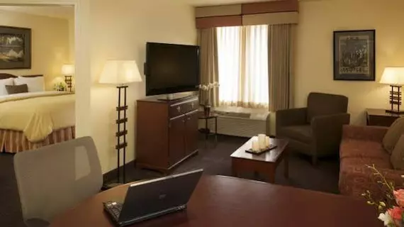 Larkspur Landing Hillsboro-An All-Suite Hotel | Oregon - Portland (ve civarı) - Hillsboro