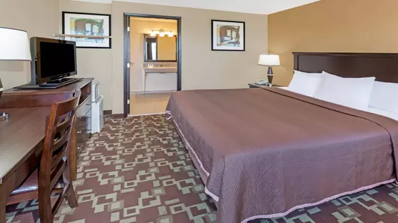 Travelodge Newport | Oregon - Oregon Coast - Newport