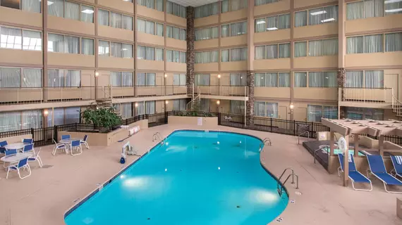 Holiday Inn Cleveland West - Westlake | Ohio - Cleveland (ve civarı) - Westlake