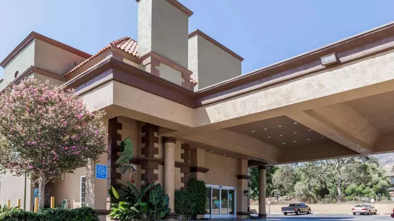 Travelodge Sylmar CA | Kaliforniya - Los Angeles County - Sylmar