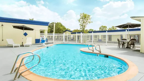 Days Inn Virginia Beach | Virginia - Norfolk - Virginia Beach (ve civarı) - Virginia Beach